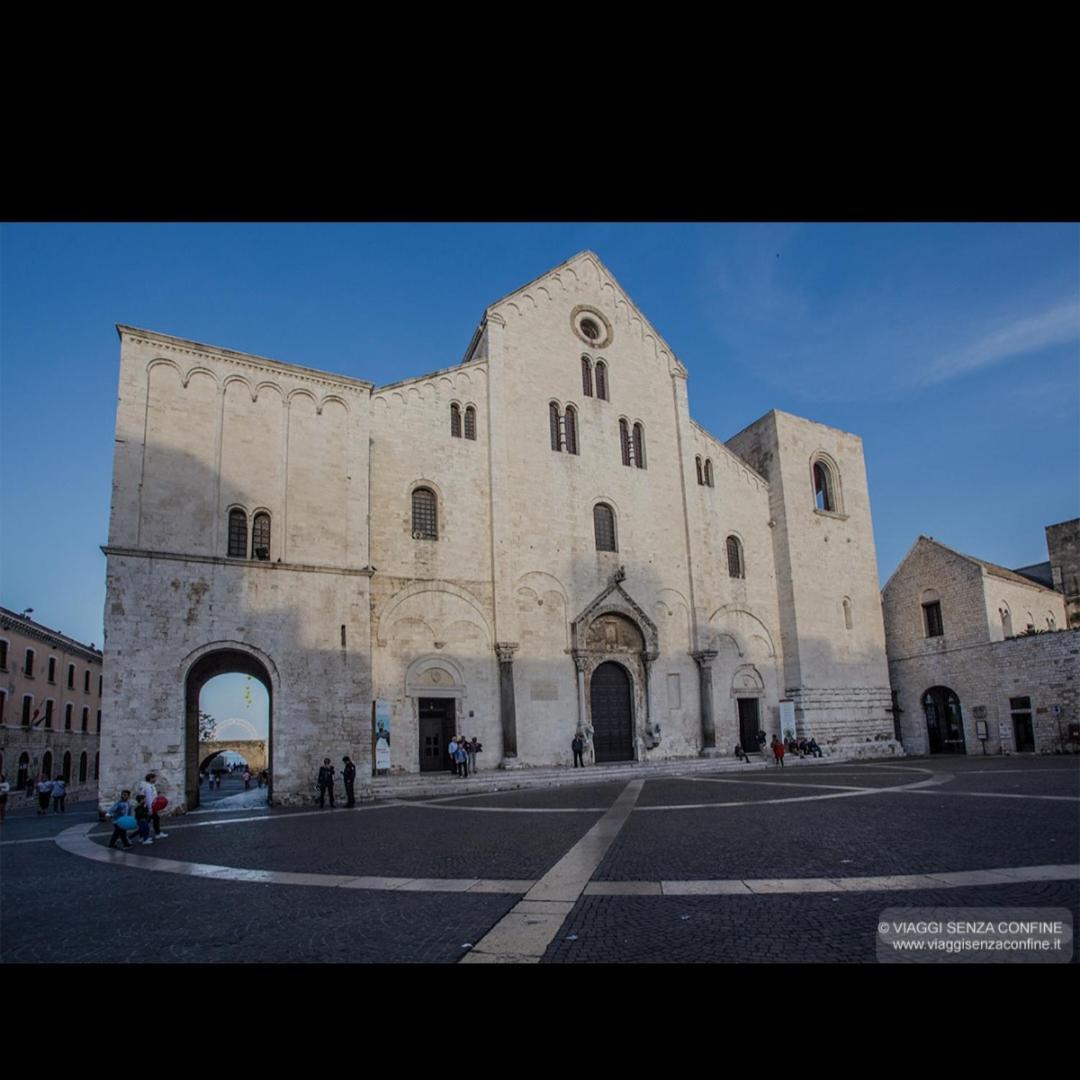 Casa Vacanze Manthy Posizione Centrale Bari Exterior photo