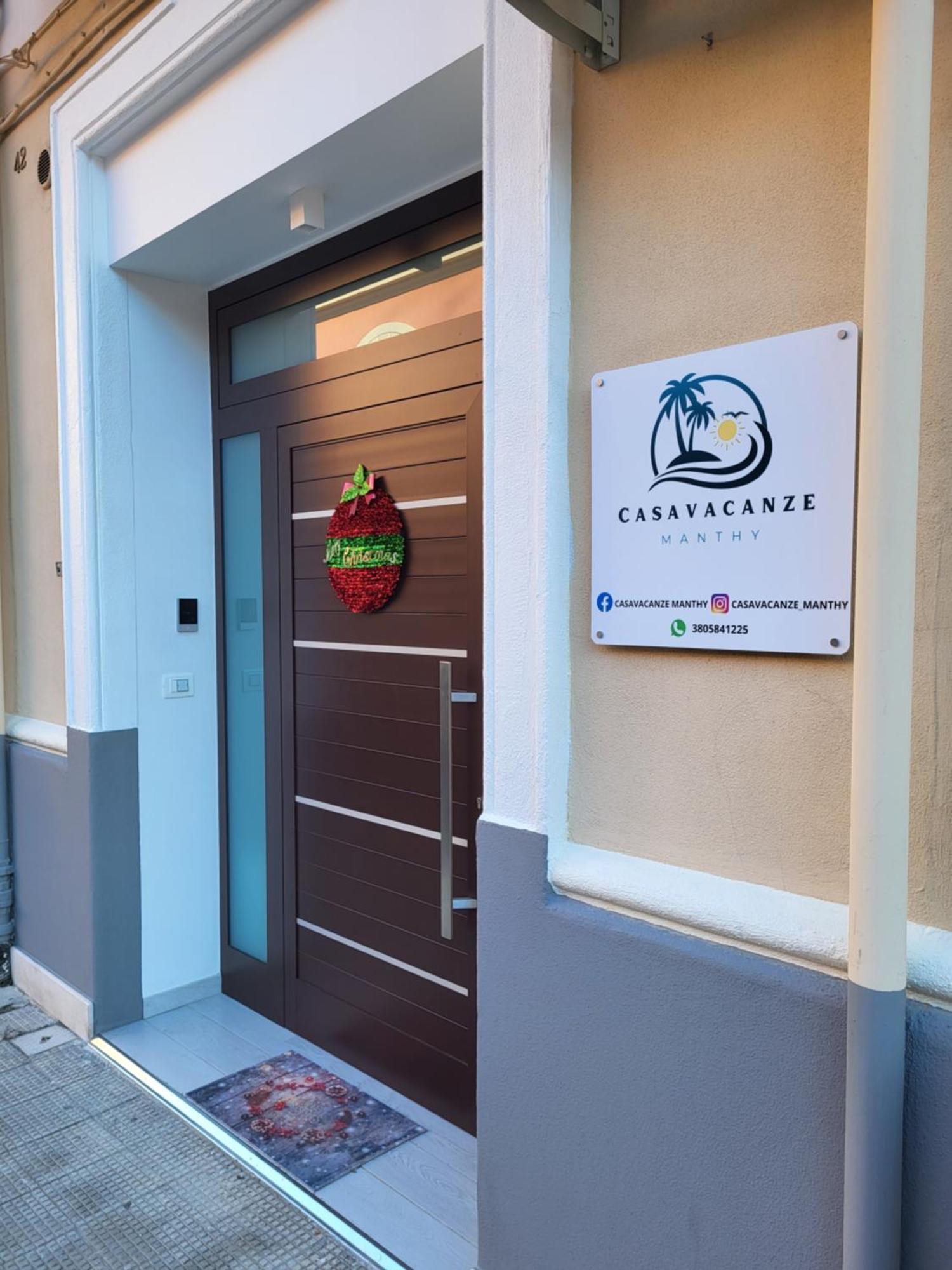 Casa Vacanze Manthy Posizione Centrale Bari Exterior photo